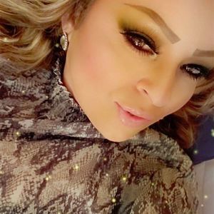 Meet your Posher, Martha